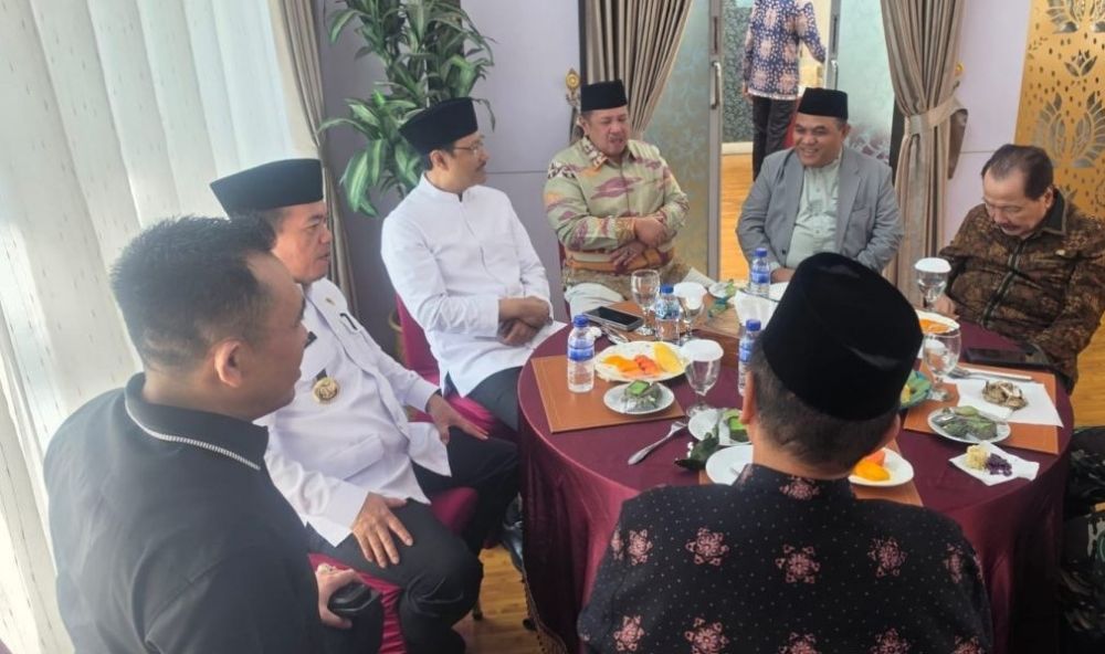 Rektor UIN STS Jambi Dampingi Mensos Tinjau Open House Sekolah Rakyat di Jambi